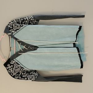 Womens Gimmicks BKE Blue Black Gray Aztec Print Long Sleeve Hoodie Size Small